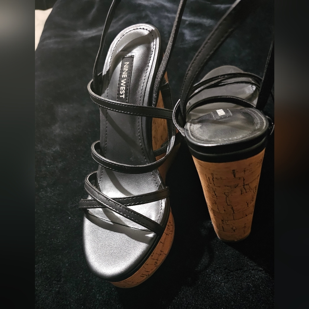 BLACK platform wedge 7m NINE WEST